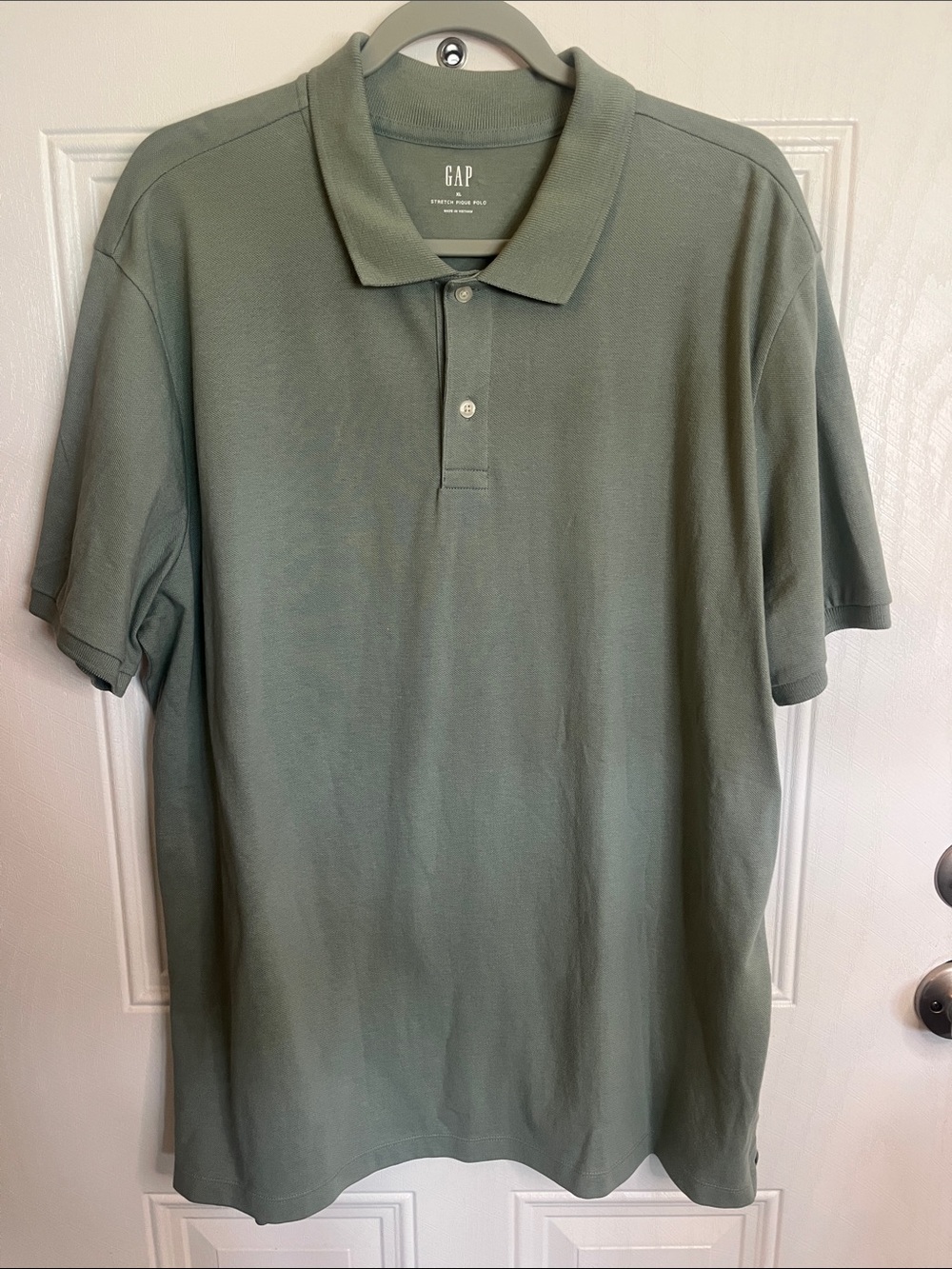 GAP Men's Polo Shirt in Dusty Sage